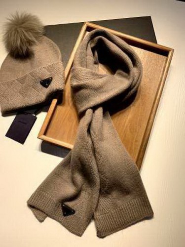 Prada Wool Cap Scarf AAA-029