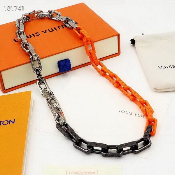 LV Necklace-069