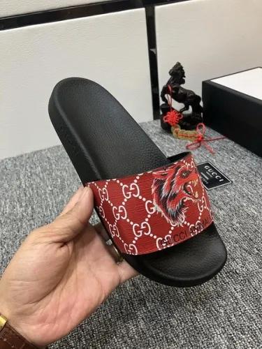 G women slippers AAA-228