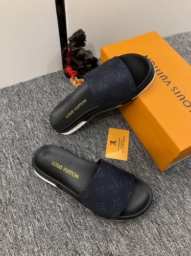 LV Sandals 1：1 Quality-151