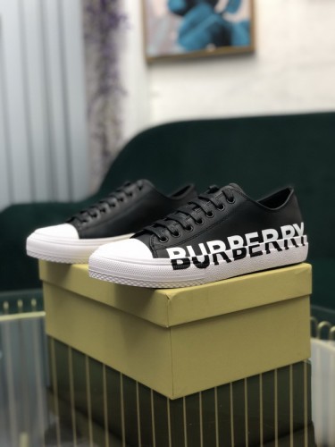 Burberry men shoes 1：1 quality-268