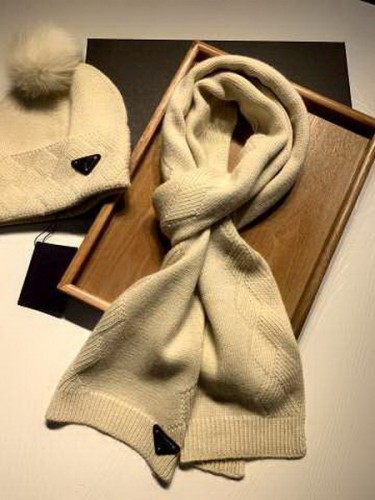 Prada Wool Cap Scarf AAA-028