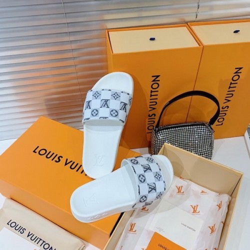 LV Sandals 1;1 Quality-130