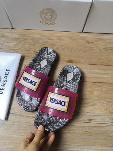 Versace women slippers AAA-044