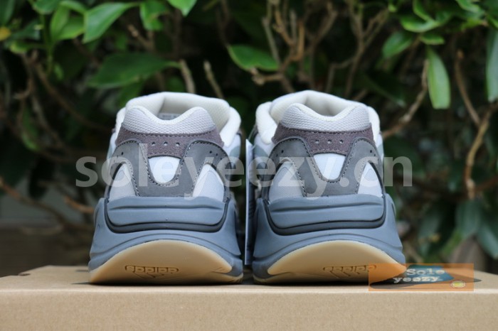 Authentic Yeezy 700 Boost Tephra