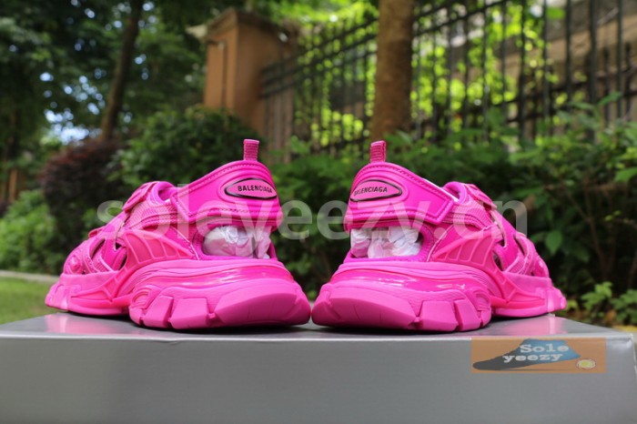 Super Max B Sandals-001