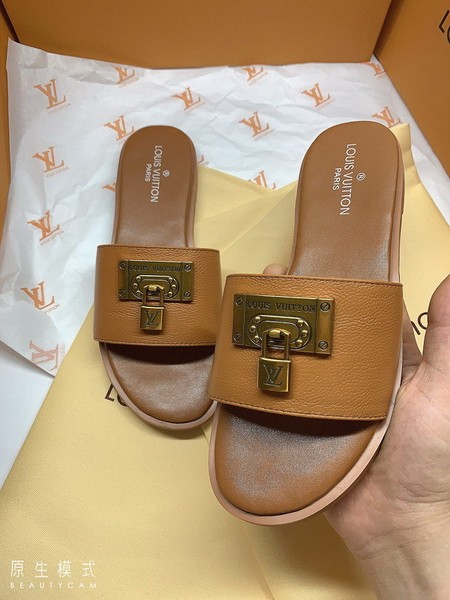 LV women Sandals 1：1 Quality-173