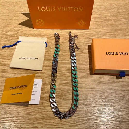 LV Necklace-056