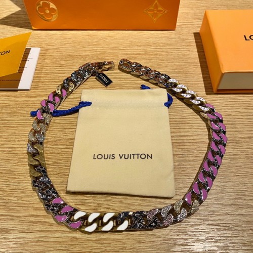 LV Necklace-061