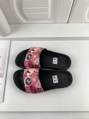 LV women slippers AAA-326