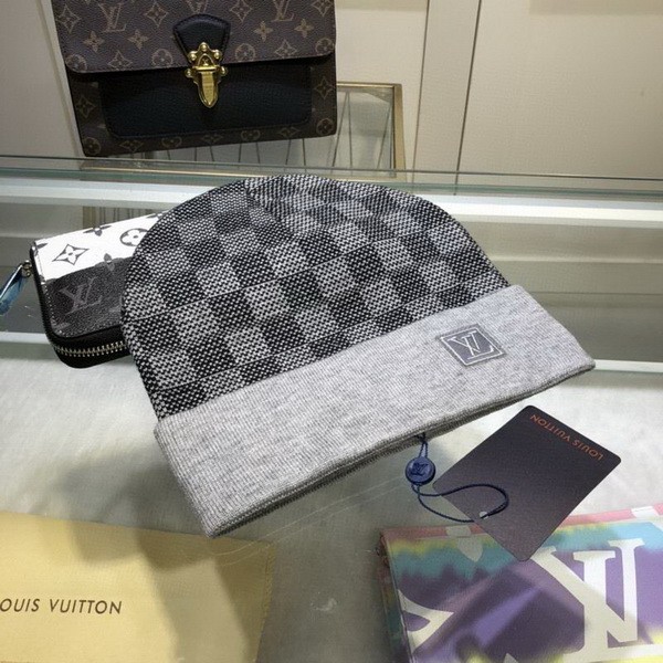 LV Wool Cap Scarf AAA-185