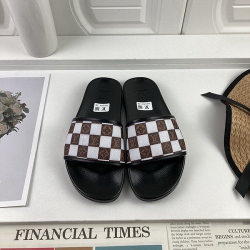 LV men slippers AAA-972