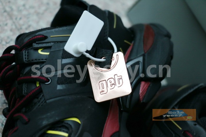 B 17FW Tripe-S High End Sneaker-065