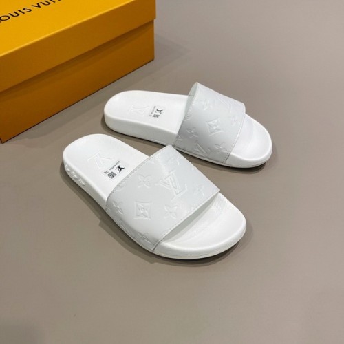LV women slippers AAA-180