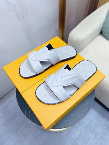 LV Sandals 1：1 Quality-360