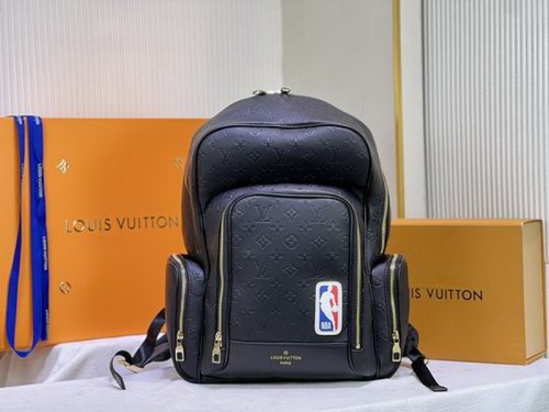 LV Backpack 1：1 Quality-226