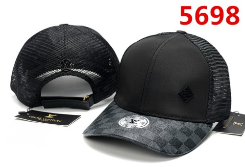 LV Hats-031
