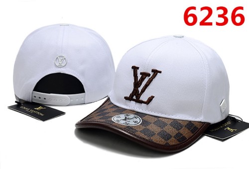 LV Hats-125