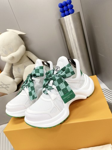 LV Women Shoes 1：1 Quality-820