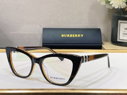 Burberry Sunglasses AAAA-068