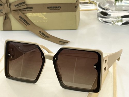 Burberry Sunglasses AAAA-857