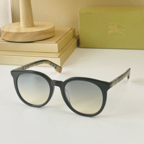 Burberry Sunglasses AAAA-533