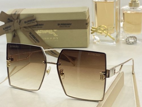 Burberry Sunglasses AAAA-661