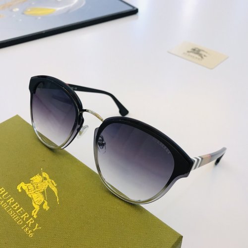 Burberry Sunglasses AAAA-246