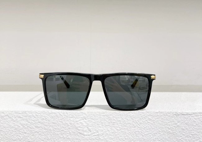 Burberry Sunglasses AAAA-293