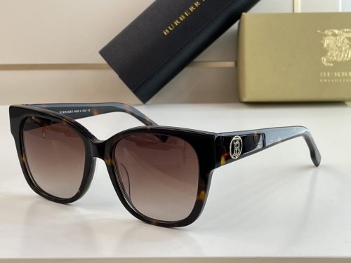 Burberry Sunglasses AAAA-613
