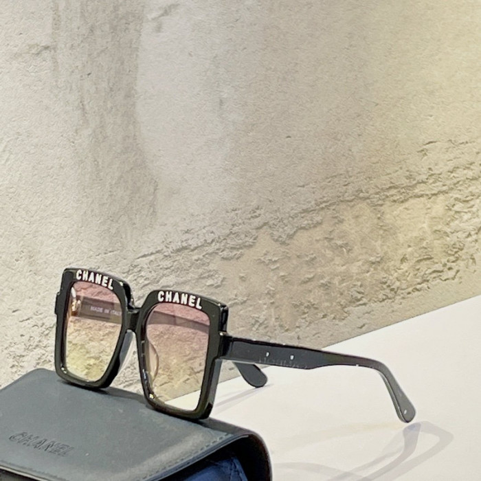CHNL Sunglasses AAAA-361
