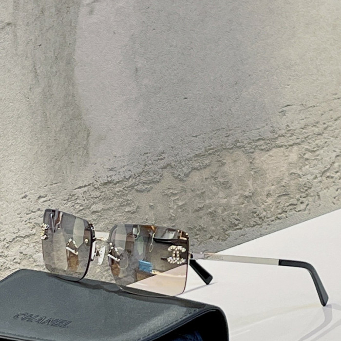 CHNL Sunglasses AAAA-406