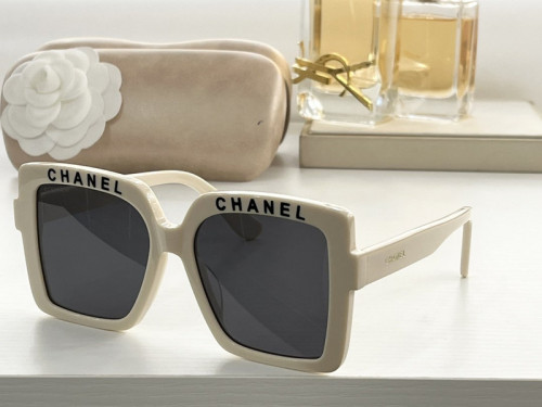 CHNL Sunglasses AAAA-489