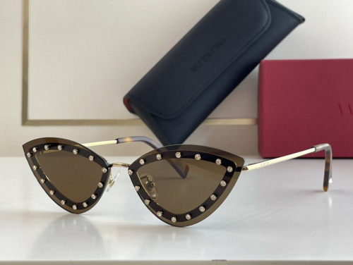 V Sunglasses AAAA-046