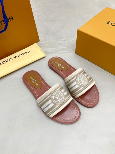 LV women Sandals 1：1 Quality-482