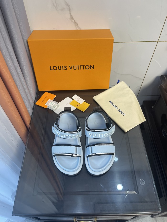 LV women Sandals 1：1 Quality-486