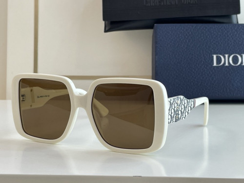 Dior Sunglasses AAAA-477