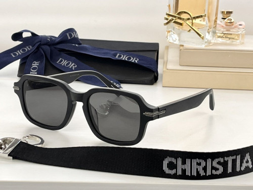 Dior Sunglasses AAAA-115
