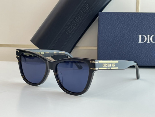Dior Sunglasses AAAA-182