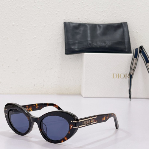 Dior Sunglasses AAAA-327