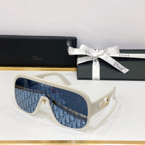 Dior Sunglasses AAAA-712