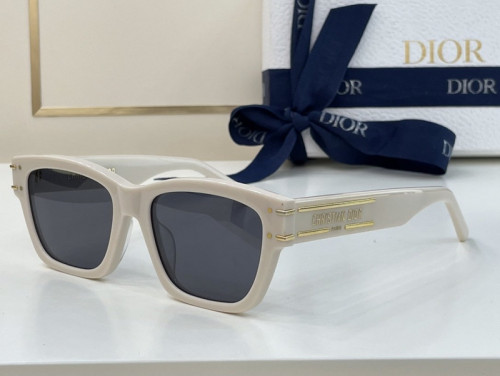 Dior Sunglasses AAAA-845