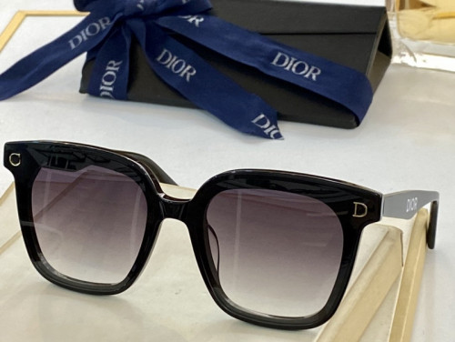 Dior Sunglasses AAAA-617