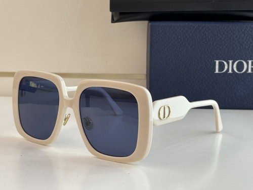 Dior Sunglasses AAAA-700