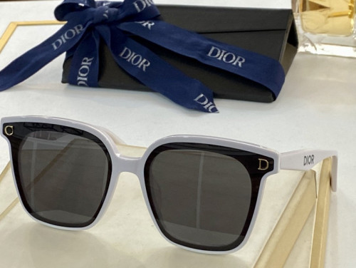 Dior Sunglasses AAAA-612