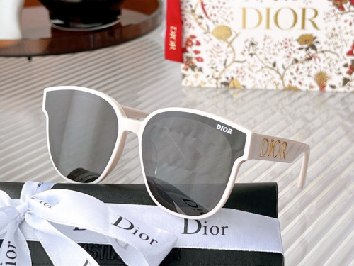 Dior Sunglasses AAAA-999