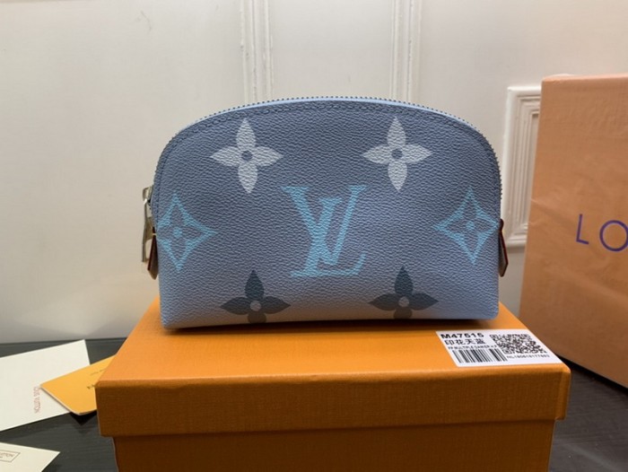 Super Perfect LV Wallet-208