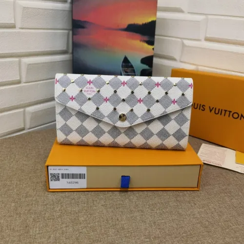 Super Perfect LV Wallet-180