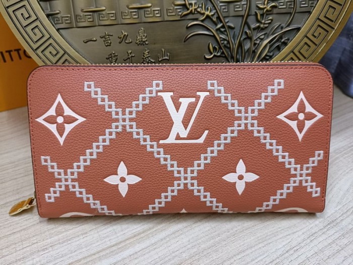 Super Perfect LV Wallet-297