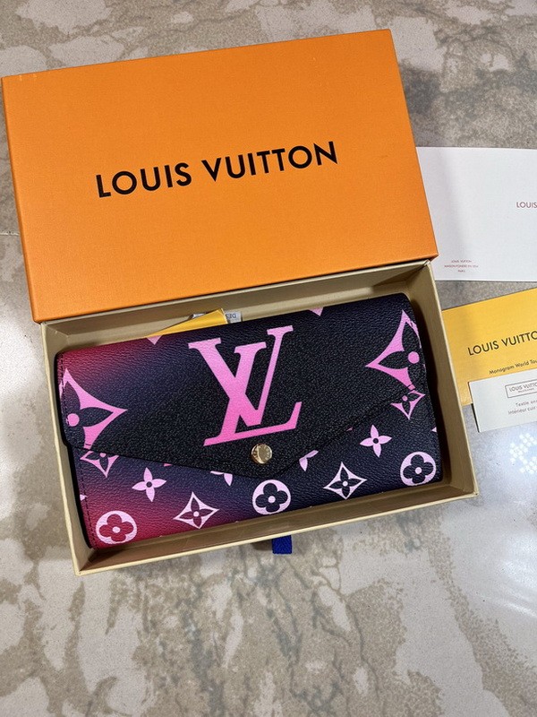 Super Perfect LV Wallet-310